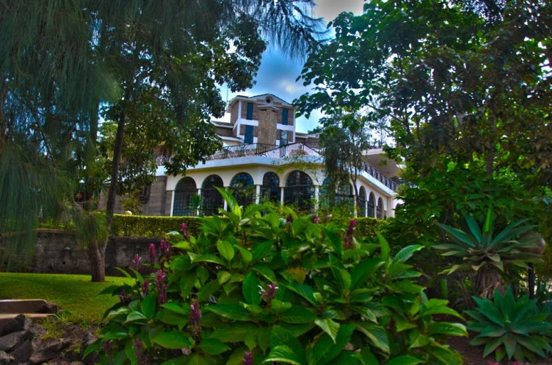 Lavington Hill House